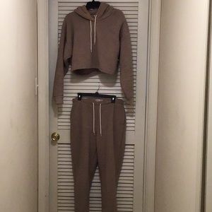 Women’s “teddy bear”sweatsuit
